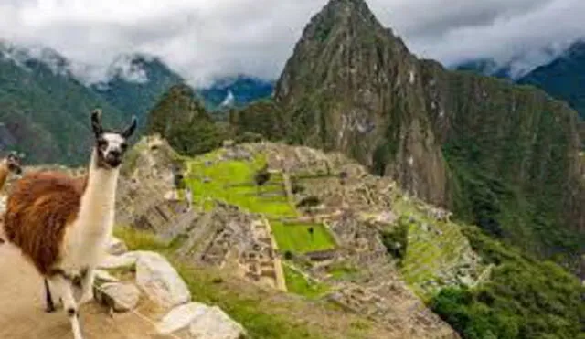 Perú y Malasia firman acuerdo de promoción turística