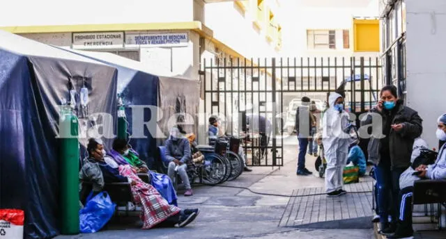 Colapso hospitales en Arequipa.
