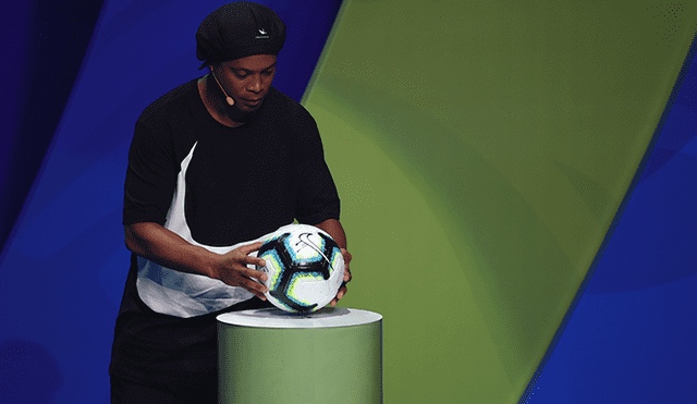 El primer video en llegar al millón de vistas es protagonizado por Ronaldinho [VIDEO]
