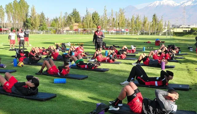 Jugadores del FBC Melgar entrenan para volver al terreno de juego. Foto: Jorge Jiménez - LR.