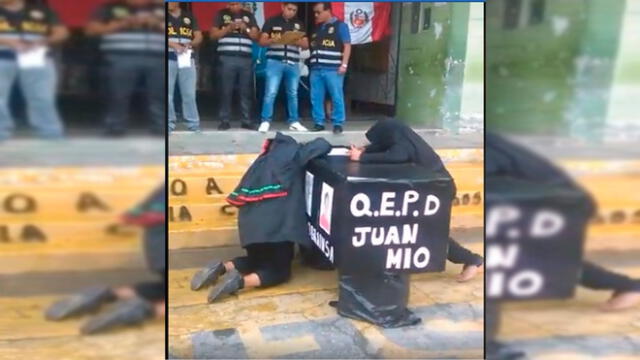 Lambayeque: Mujeres lloran a autoridades con féretro frente a municipio [VIDEO]
