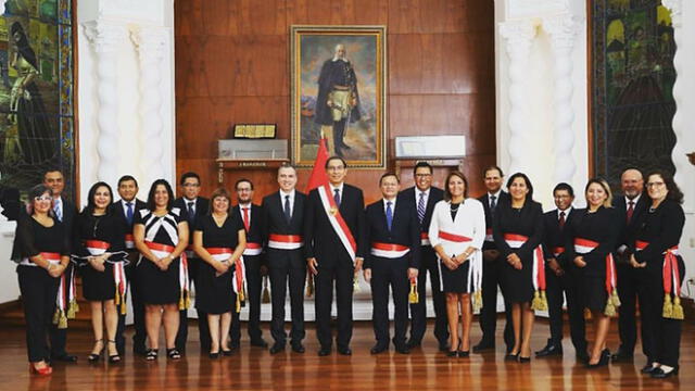 Vizcarra tomó juramentación de nuevo gabinete ministerial de Salvador Del Solar