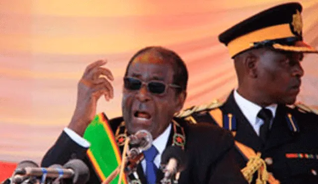 Tras 37 años en el poder, Robert Mugabe anunció su dimisión como presidente de Zimbabue