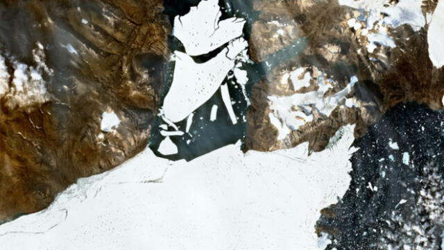 Imagen tomada por la Agencia Espacial Europea (esa), que muestra la sección del glaciar que se desprende del fiordo. Foto: Twitter