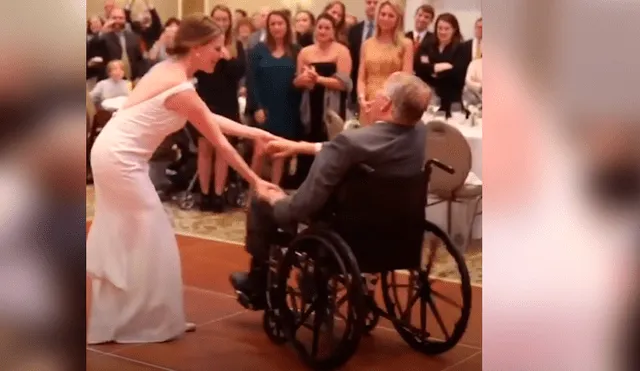 Los invitados de la fiesta no pudieron contener las lágrimas al ver la emotiva coreografía que realizó la joven recién casada junto a su papá
