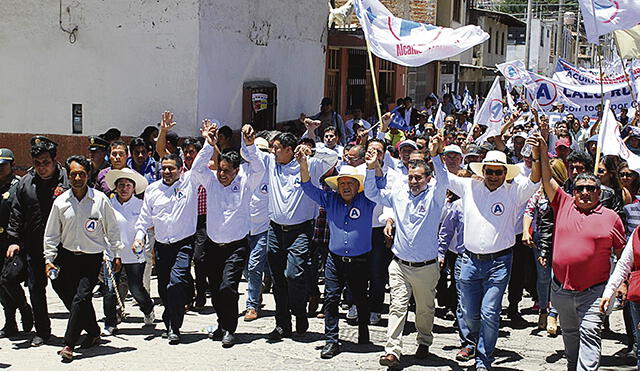 César Acuña en Cajamarca: “Reniego de los políticos que viven de la política”