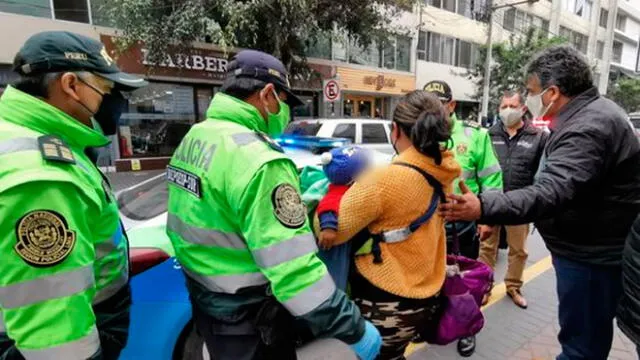 Personas fueron trasladadas a la comisaría más cercana. Foto: Municipalidad de Miraflores