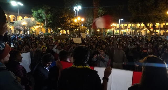 En Arequipa se movilizan y anuncian nueva protesta para hoy contra Pedro Chávarry [FOTOS y VIDEO]