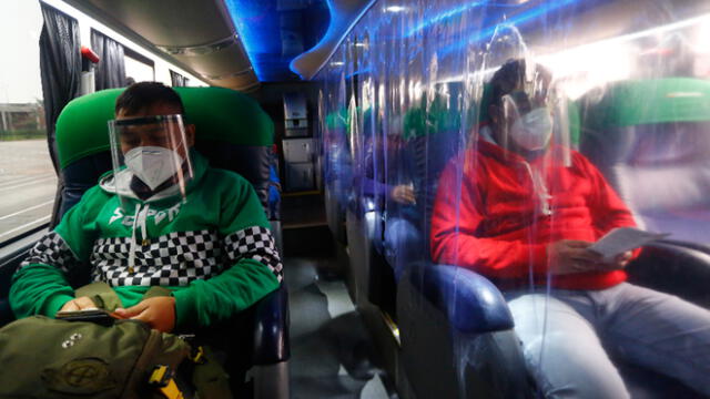 MTC: pasajeros de buses interprovinciales podrán viajar juntos solo si hay una barrera vertical entre asientos