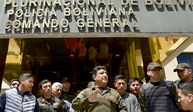 Determinación. Comando de las Fuerzas Armadas fijó posición ante la crisis. (Foto: AFP)