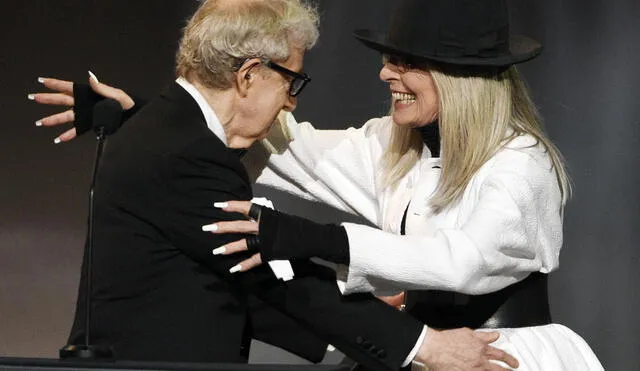 Woody Allen junto a Diane Keaton