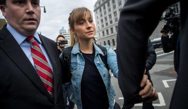 Allison Mack se declaró culpable de conspiración para tráfico sexual. (Foto: The New York Times)