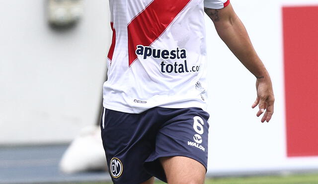 Rodrigo Cuba también sabe anotar goles