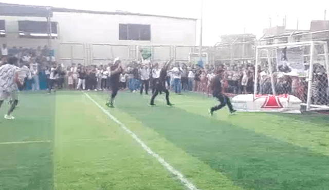 La emotiva despedida con gol a un difunto hincha de Universitario que se volvió viral [VIDEO]