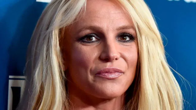 Britney Spears sufre colapso nervioso y huye de alfombra roja [VIDEO]