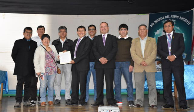 Firman acta de compromiso para combatir enfermedades de origen hídrico en Cajabamba