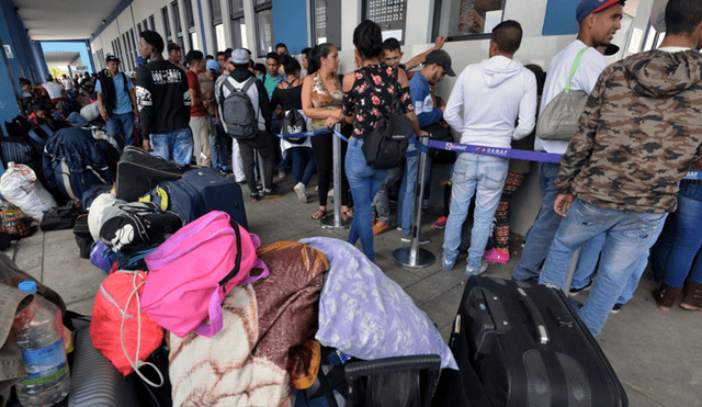 Piden al gobierno de Perú que permita el ingreso de venezolanos