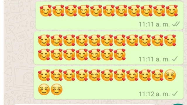 El tierno emoji de WhatsApp de la carita con corazones.