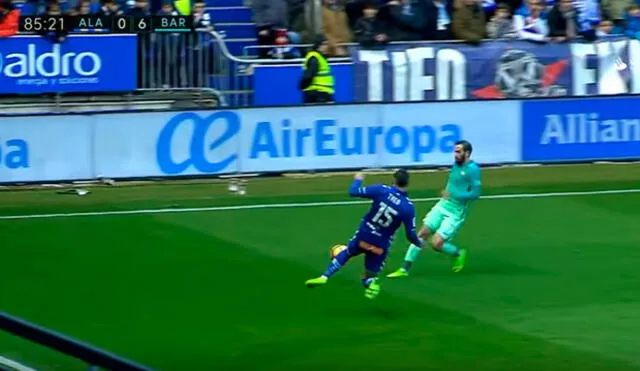 En YouTube, la terrible lesión que sufrió Aleix Vidal tras una dura entrada | VIDEO