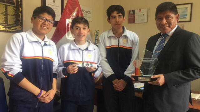 Escolares del Coar Arequipa ganaron premio.