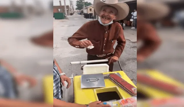 Don Refugio reaccionó con emoción y llanto al enterarse que le habían comprado todas sus paletas. (Foto: TV Azteca)
