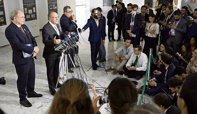 Coordina. Vicepresidente electo de Brasil, Geraldo Alckmin (centro). Foto: AFP