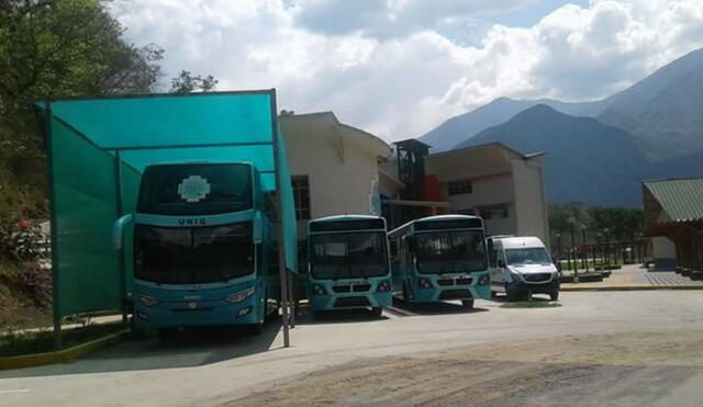 Cusco: UNIQ compra dos buses para los alumnos y docentes que aún no tiene