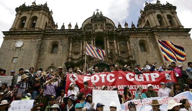 Trabajadores de Cusco anuncian paro de 24 horas contra Gobierno Central por desempleo 
