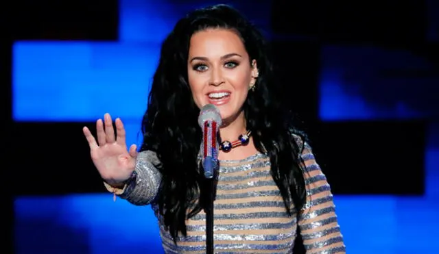 Grammy 2017: Katy Perry ahora es rubia y luce irreconocible