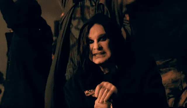 En 'Straight to Hell' Ozzy Osbourne entona su sepulcral voz em medio de los desmanes de una protesta. (Fuente YouTube)
