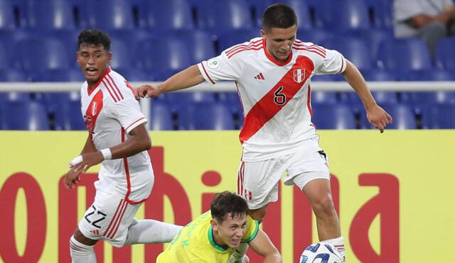 La Blanquirroja debutó ante la Canarinha en el Sudamericano sub-20. Foto: Twitter/Selección peruana
