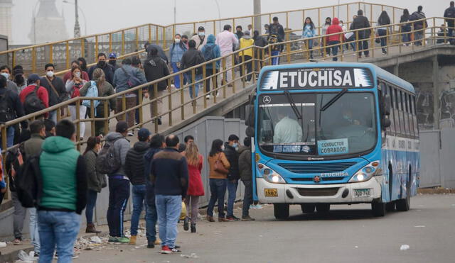 Paro se intensificaría en las próximas horas, dicen los transportistas. Foto: Carlos Félix / La República