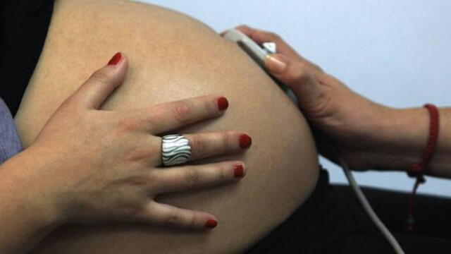 Fotografía de una embarazada. Foto: AFP.