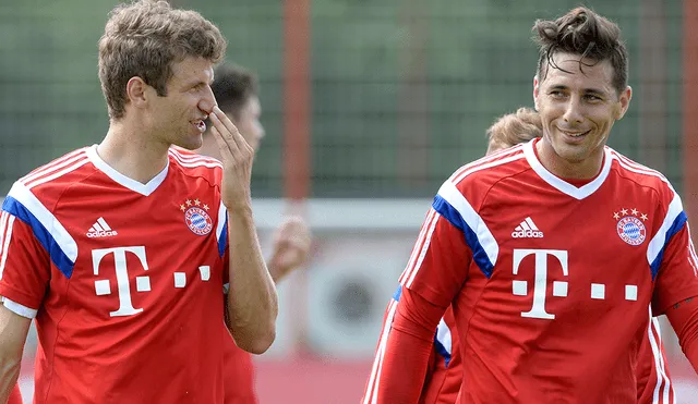 Thomas Müller y Philipp Lahm elogiaron a Claudio Pizarro a vísperas de su retiro del fútbol. (FOTO: AFP).