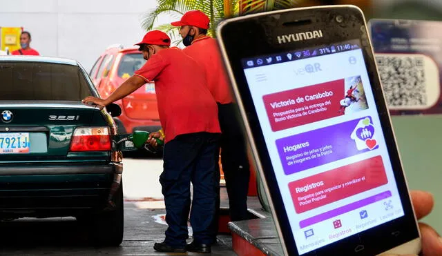 Los cupos de gasolina subsidiada se aceptan cada mes a través del Sistema Patria. Foto: composición LR / AFP / VTV