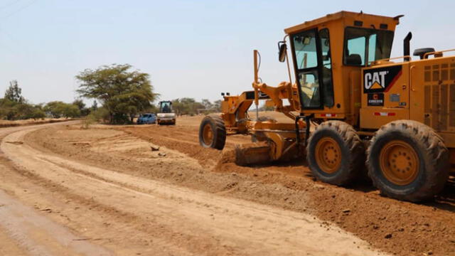 Mejoran caminos rurales en Lambayeque
