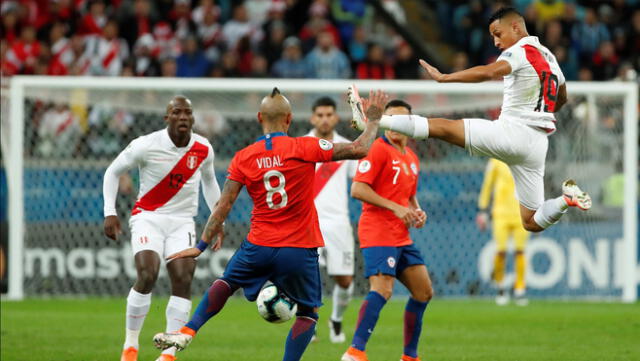 Mira EN VIVO el Perú vs Chile, partido válido por la fecha 3 de las eliminatorias Qatar 2022. Foto: EFE/José Méndez.