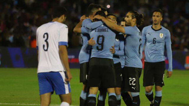 Uruguay goleó 3 a 0 a Uzbekistán en amistoso previo a Rusia 2018