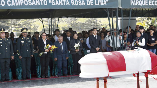 Dan último adiós a policías héroes Pacheco y Chaupis