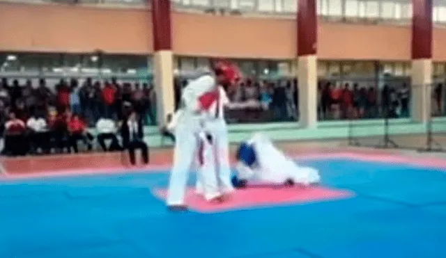 El momento en que un joven cae de un infarto en plena competencia de taekwondo 