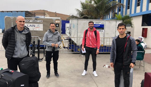 Futbolistas uruguayos que juegan la Liga 1 llegaron a Lima.