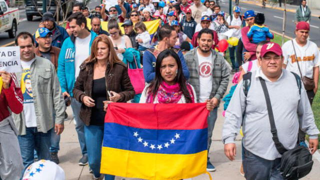 Migraciones: Más de tres mil venezolanos ingresan a diario al Perú