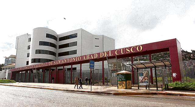 Sunedu da licenciamiento a Universidad San Antonio Abad del Cusco