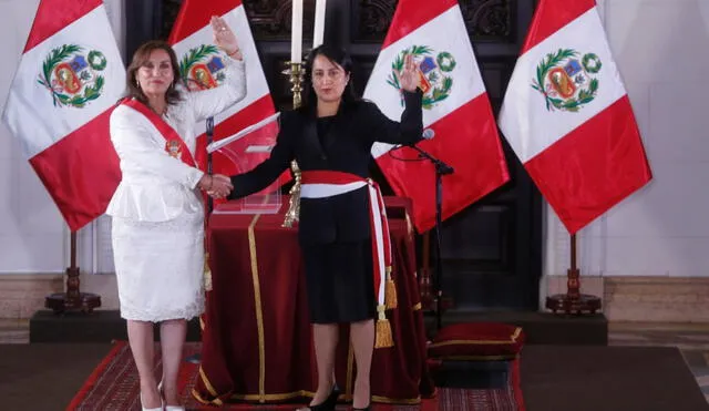 Dina Boluarte tomó juramento a Patricia Correa en la cartera de Educación. Foto: Carlos Félix/ La República