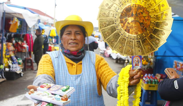 En Puno, la oferta fue variada en la avenida El Sol. Foto: Juan Carlos Cisneros