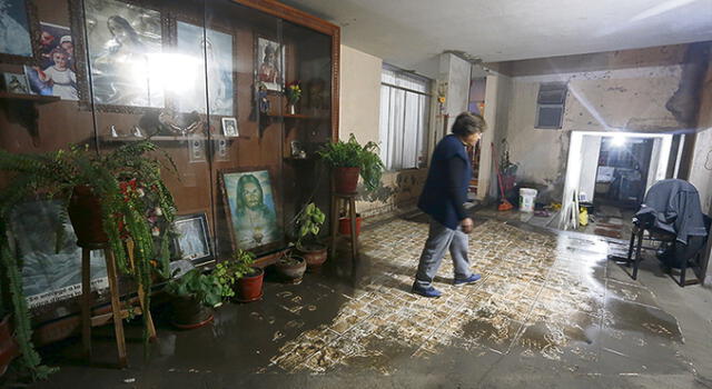 Lluvias provocan suspensión de vuelos e inundaciones en Arequipa 
