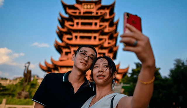 Muchos de los turistas que optaron por Wuhan durante la semana dorada visitaron la histórica Torre de la Grulla Amarilla ubicada en el centro de la ciudad. Foto: AFP