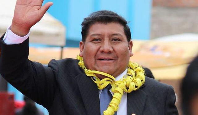 El excandidato al gobierno regional de Puno, Alexander Flores pidió sanción para cinco consejeros