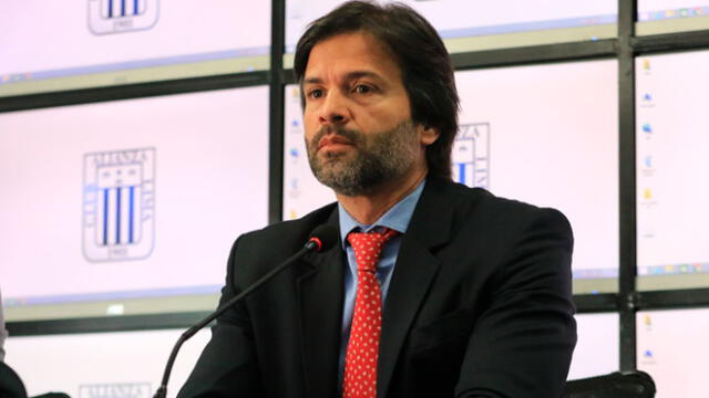 Gerente de Alianza Lima le da dura respuesta a Córdova tras suspensión del clásico