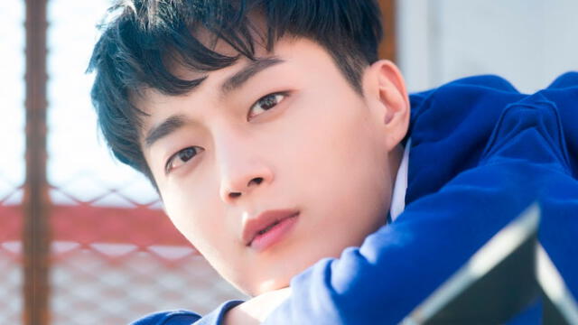 Yoon Doo Joon, más conocido por su nombre monónimo Doojoon, es un cantante y actor surcoreano miembro de la banda Highlight.